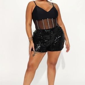 😘Black Sequin Short😘
